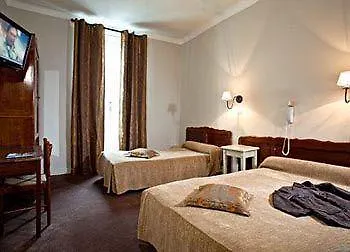 Hotel De Verdun Nice 2*,